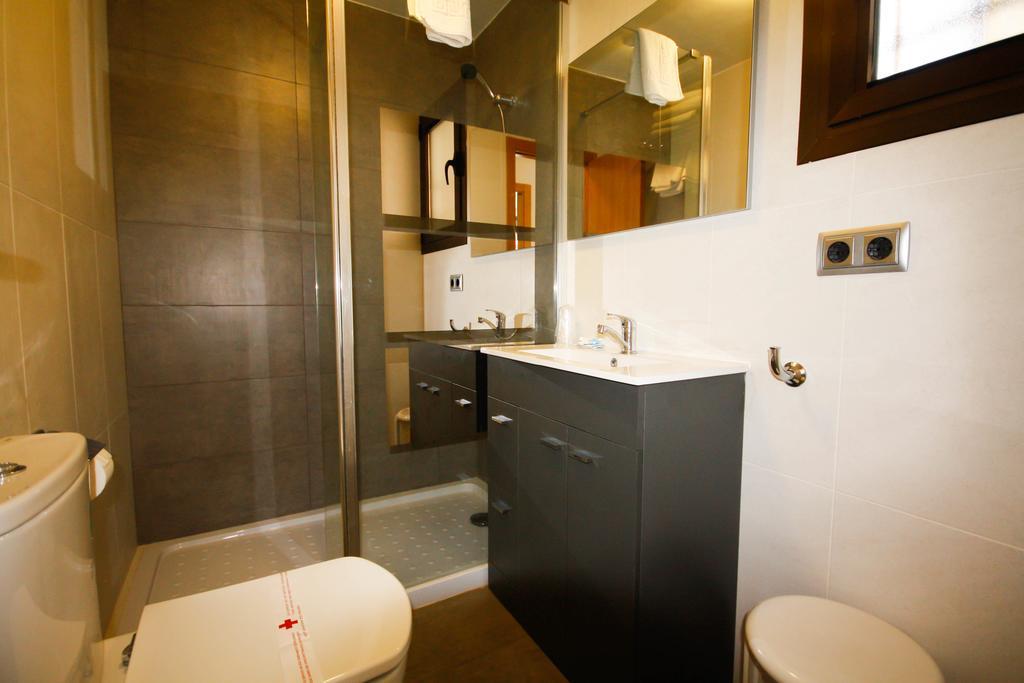 Apartamentos Maysan Бенидорм Стая снимка